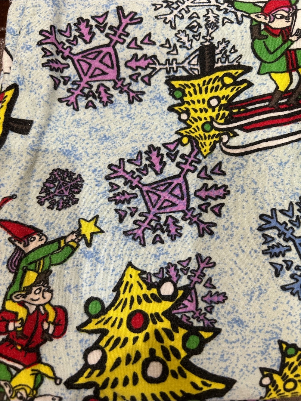 LuLaRoe Festive Holiday Elf & Tree Print Fabric leggings